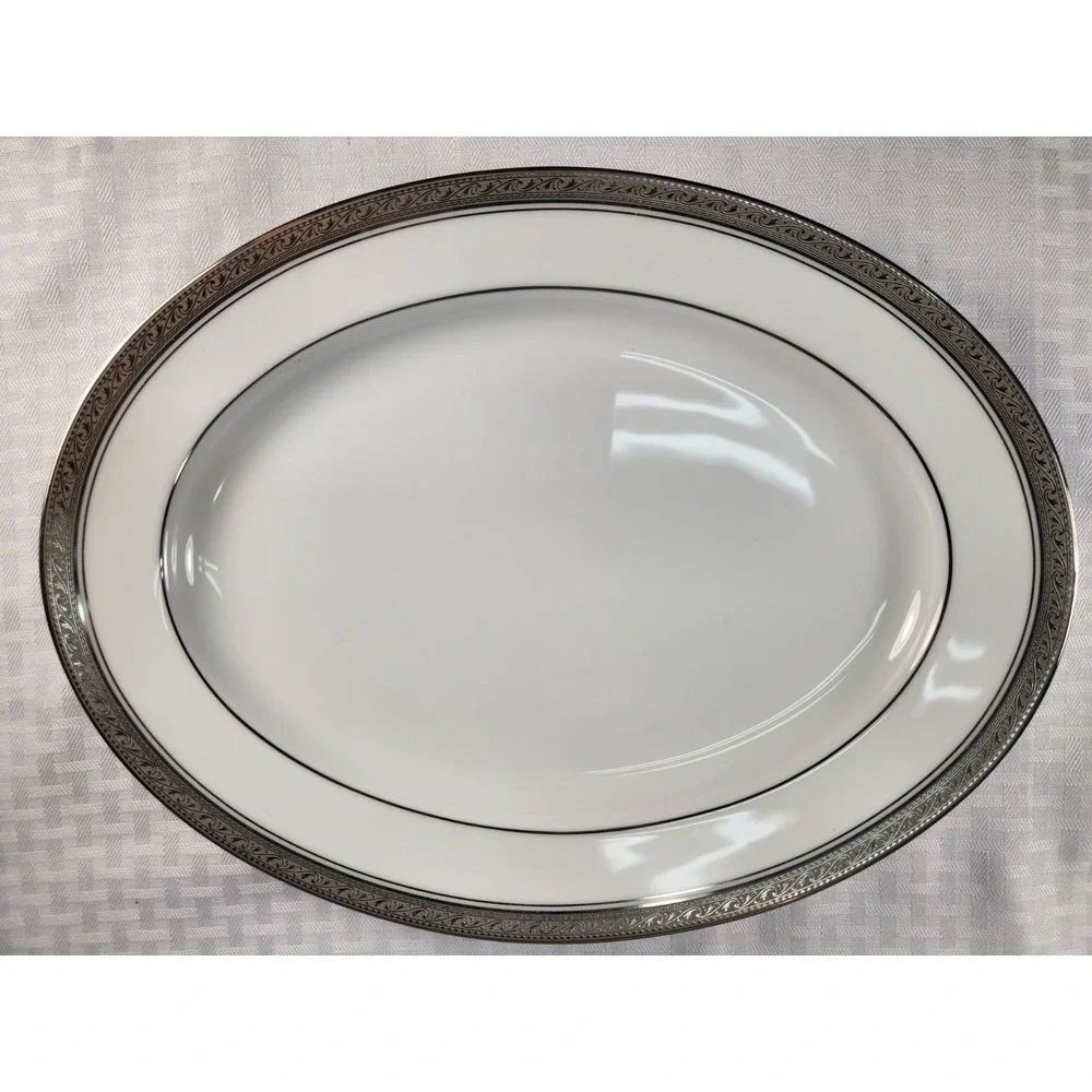 Noritake Crestwood Legendary Platinum 13 1/2
